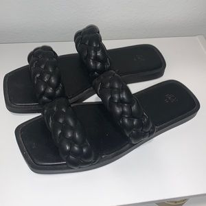 HM square toe braid sandals